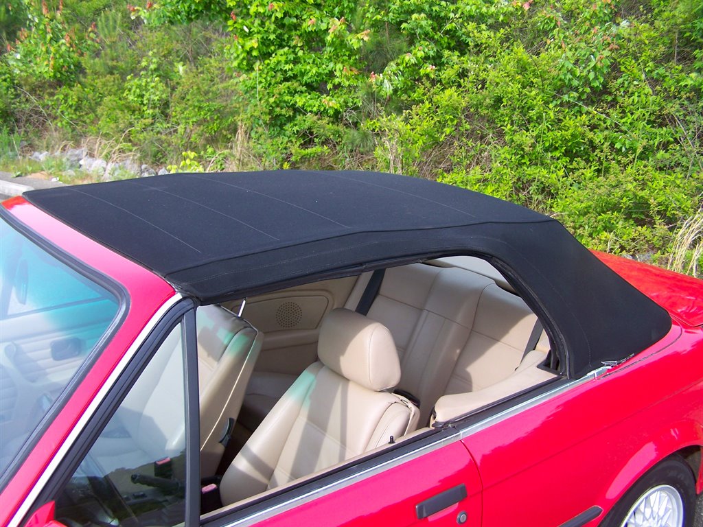 1993 BMW 3-Series 325i photo
