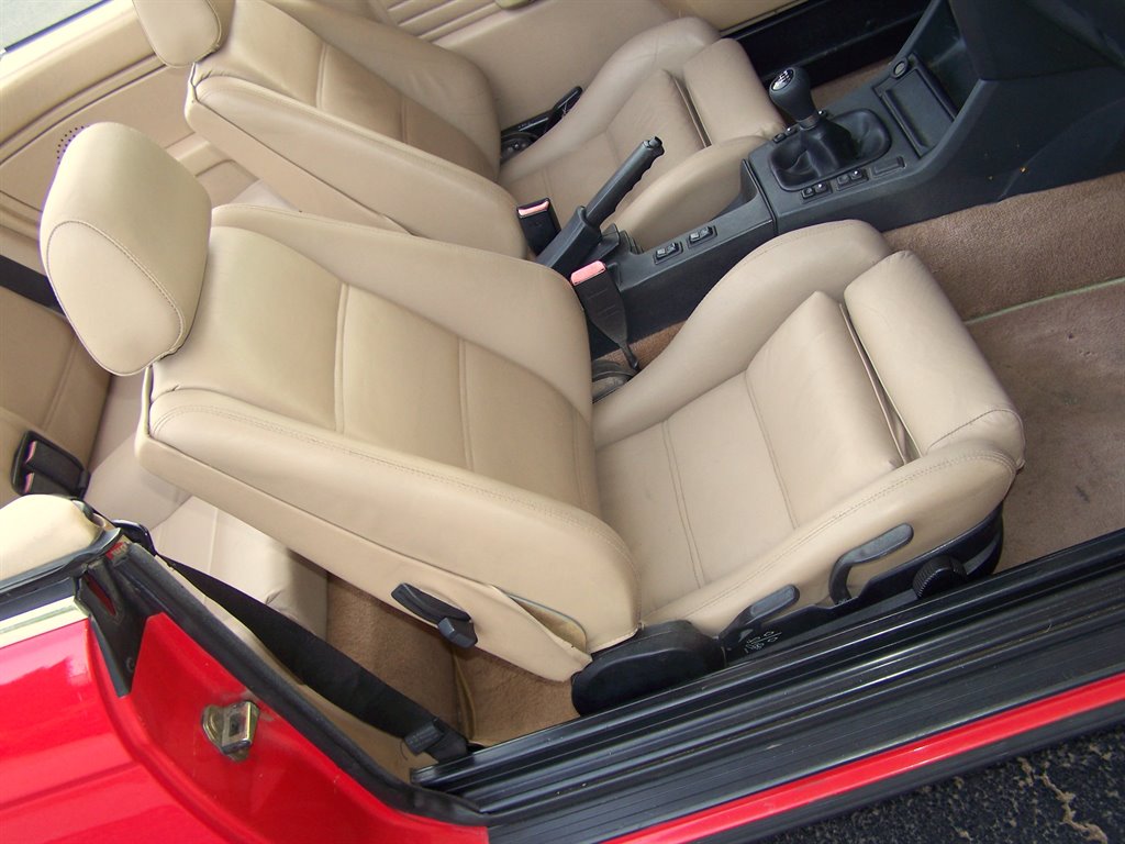 1993 BMW 3-Series 325i photo