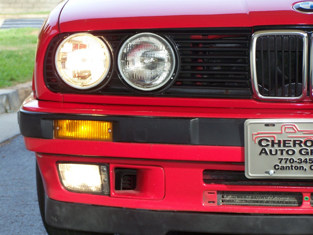 1993 BMW 3-Series 325i photo