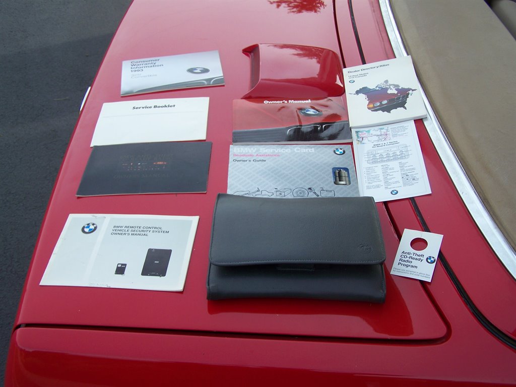 1993 BMW 3-Series 325i photo