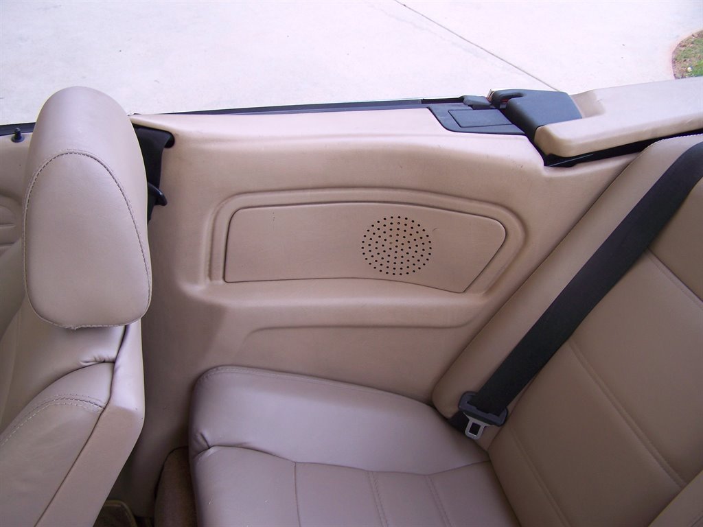 1993 BMW 3-Series 325i photo