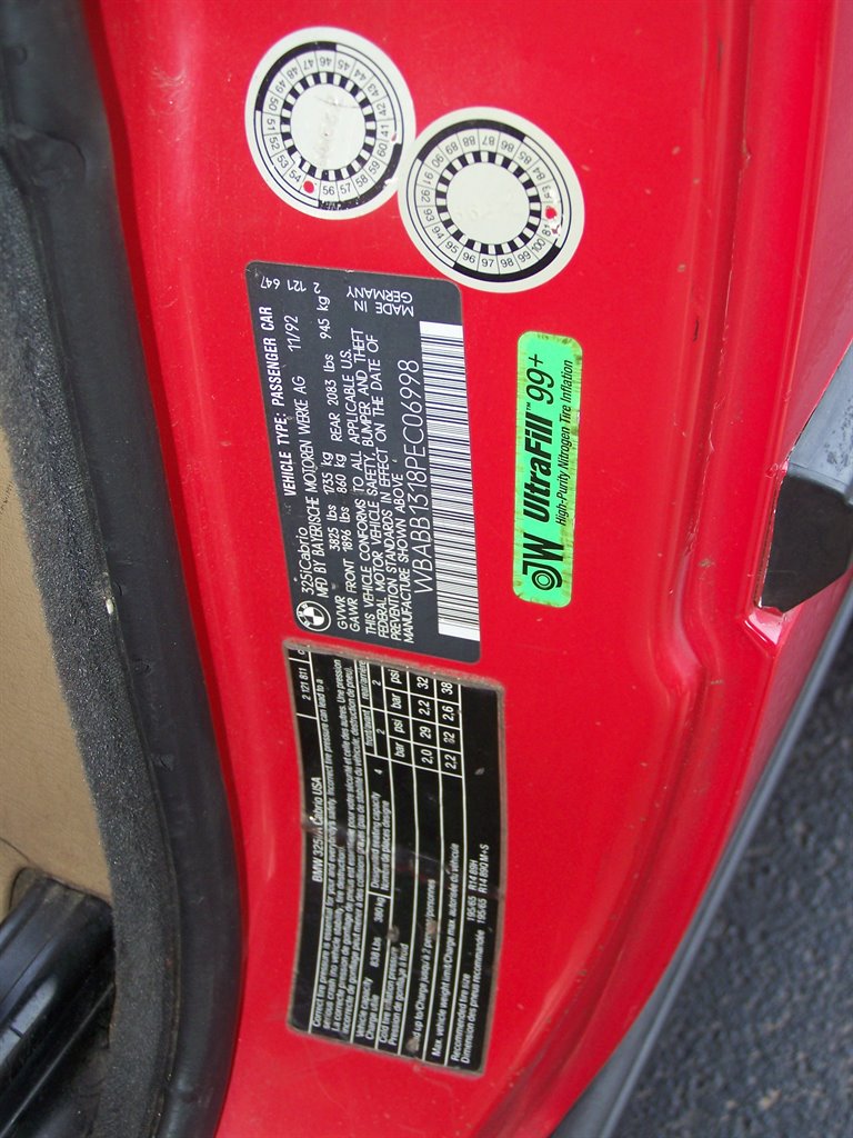 1993 BMW 3-Series 325i photo