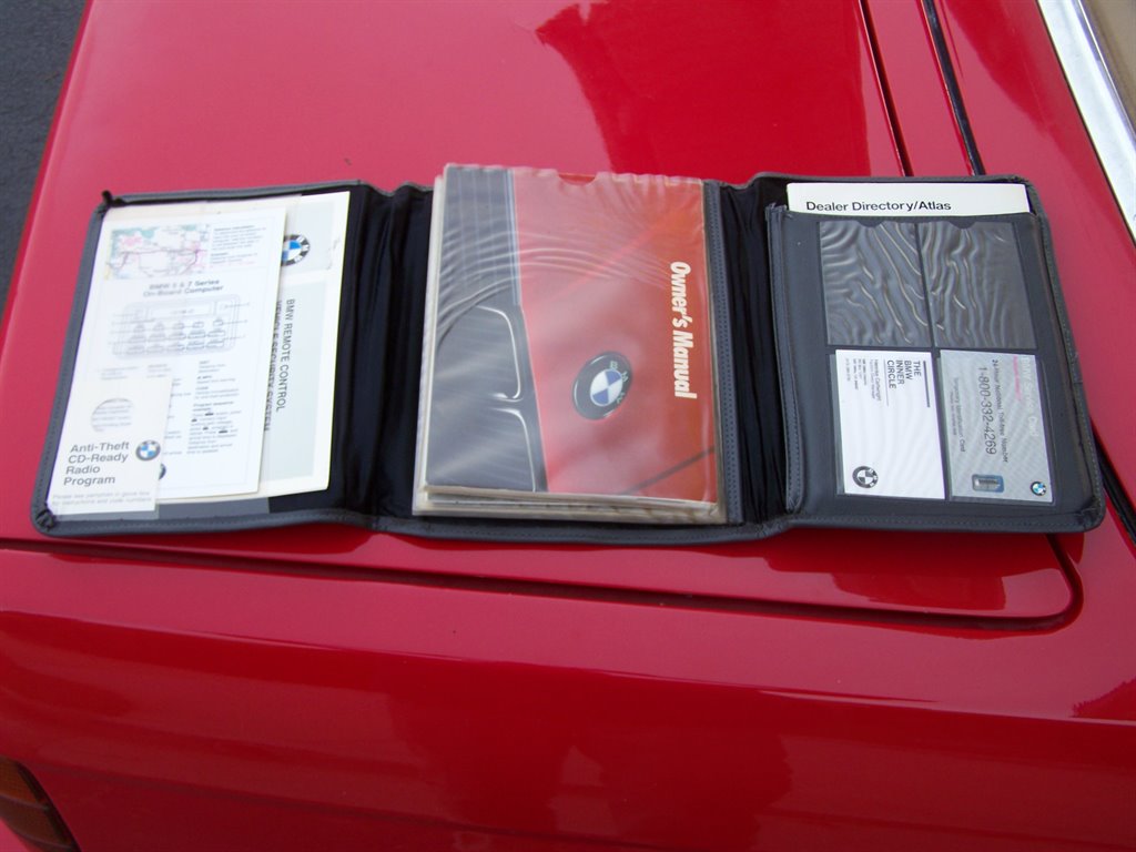 1993 BMW 3-Series 325i photo