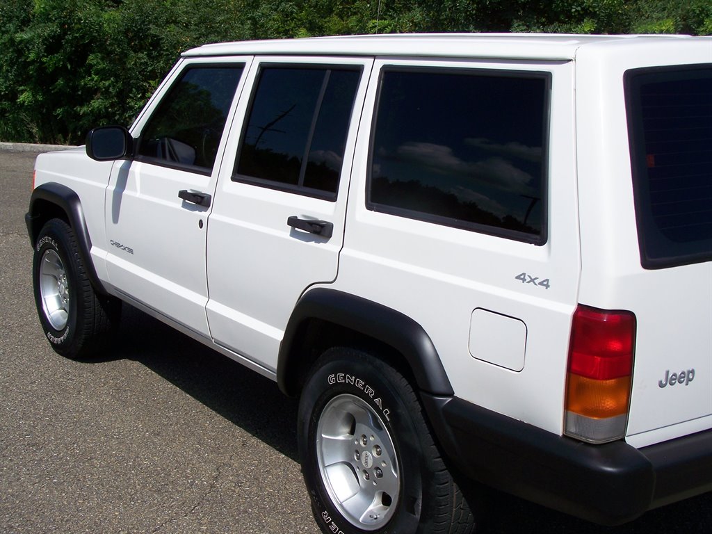1999 Jeep Cherokee - $12,890