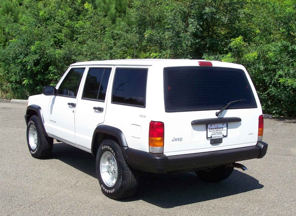 1999 Jeep Cherokee - $12,890