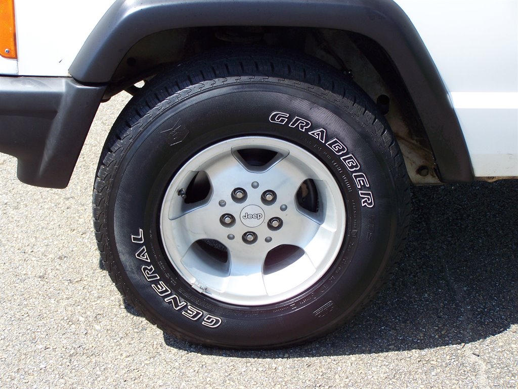 1999 Jeep Cherokee - $12,890