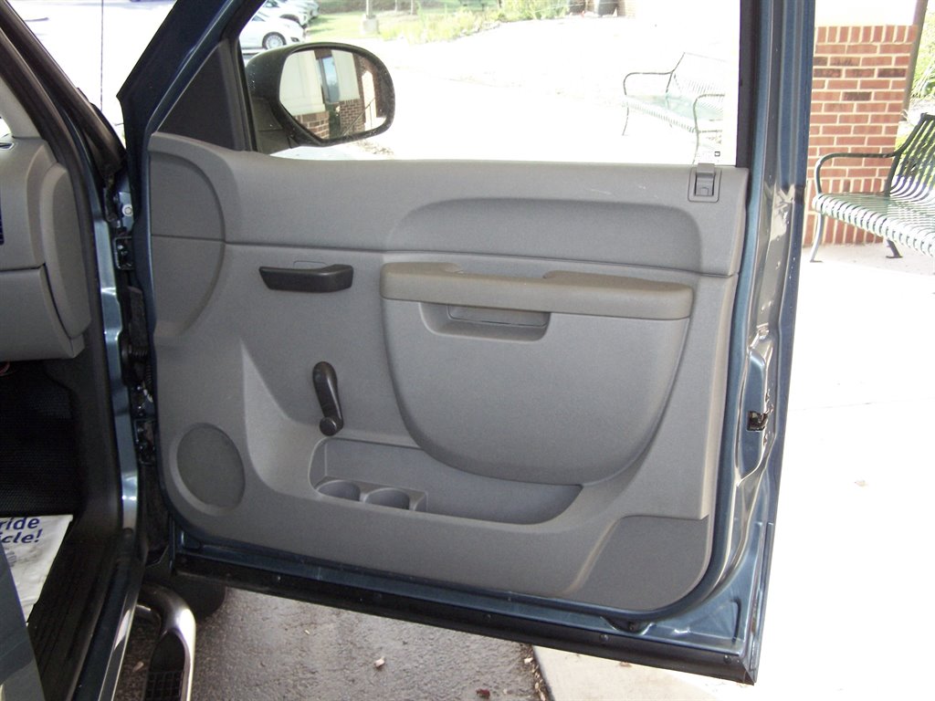 2011 GMC Sierra - $12,890