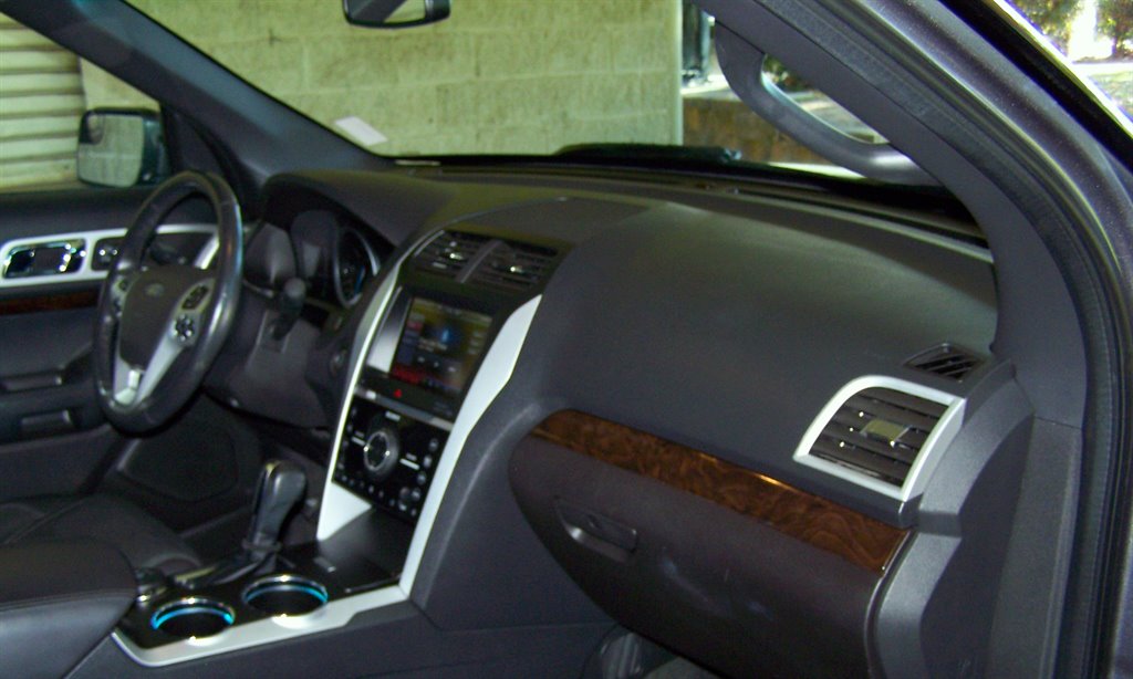 2013 Ford Explorer - $11,890