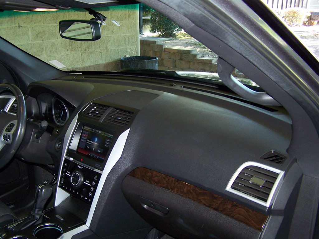 2013 Ford Explorer - $11,890