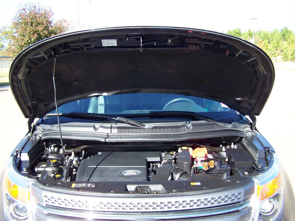 2013 Ford Explorer - $11,890