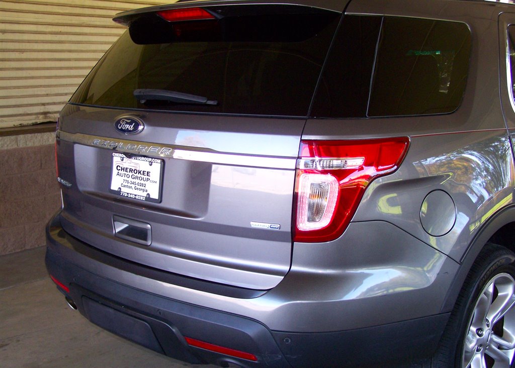 2013 Ford Explorer - $11,890