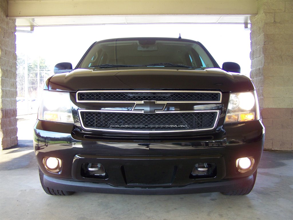 2011 Chevrolet Tahoe - $10,490