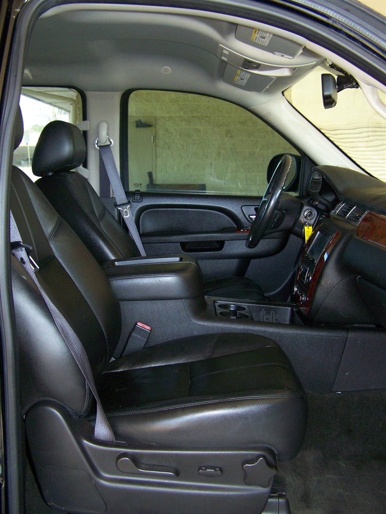 2011 Chevrolet Tahoe - $10,490