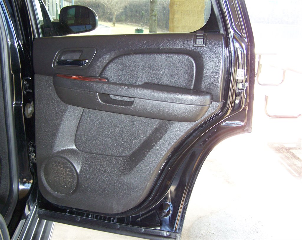 2011 Chevrolet Tahoe - $10,490