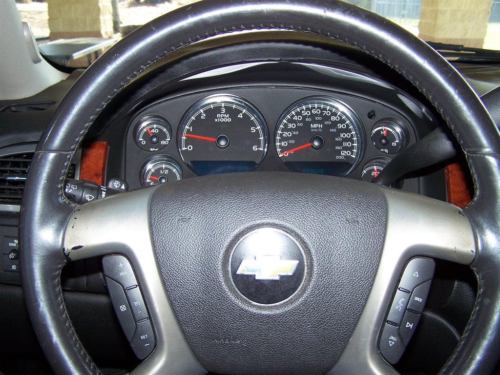 2011 Chevrolet Tahoe - $10,490