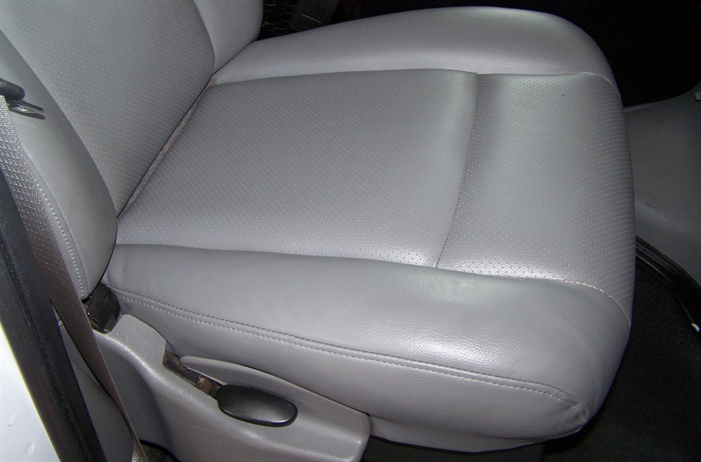 2010 Ford E-350 - $18,990