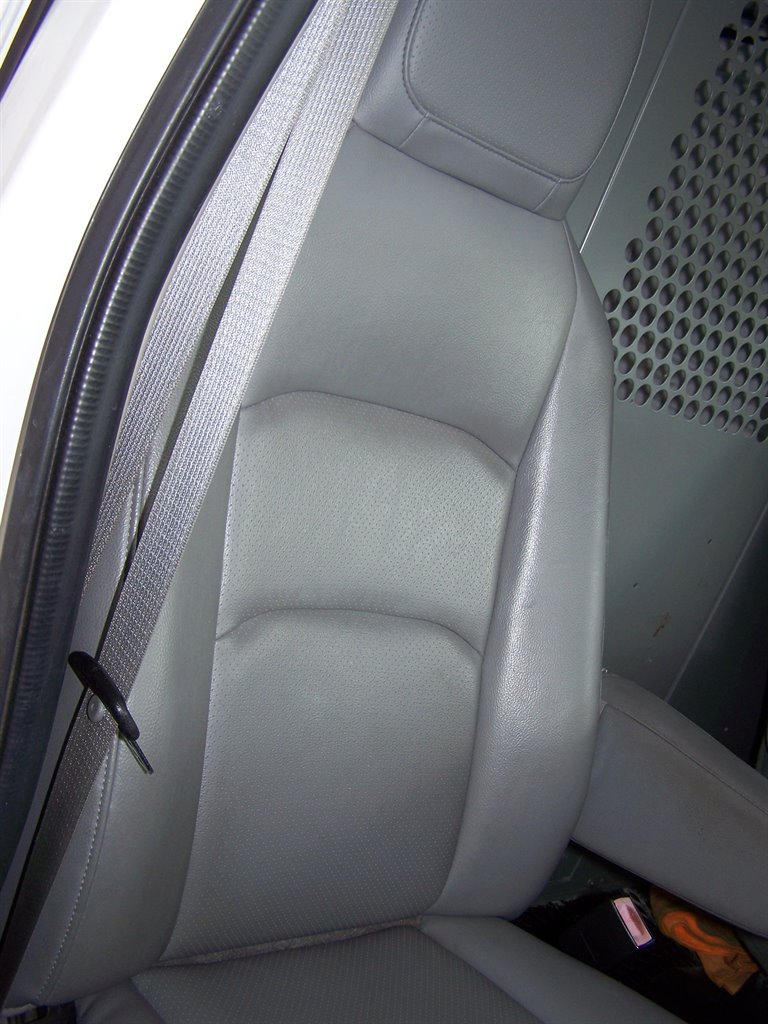 2010 Ford E-350 - $18,990