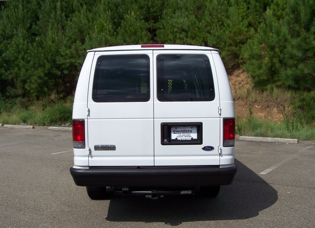 2010 Ford E-350 - $18,990