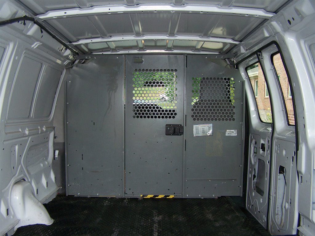 2010 Ford E-350 - $18,990