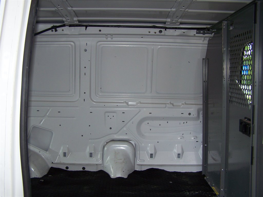 2010 Ford E-350 - $18,990