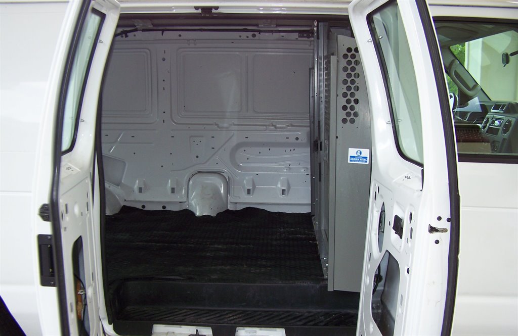 2010 Ford E-350 - $18,990