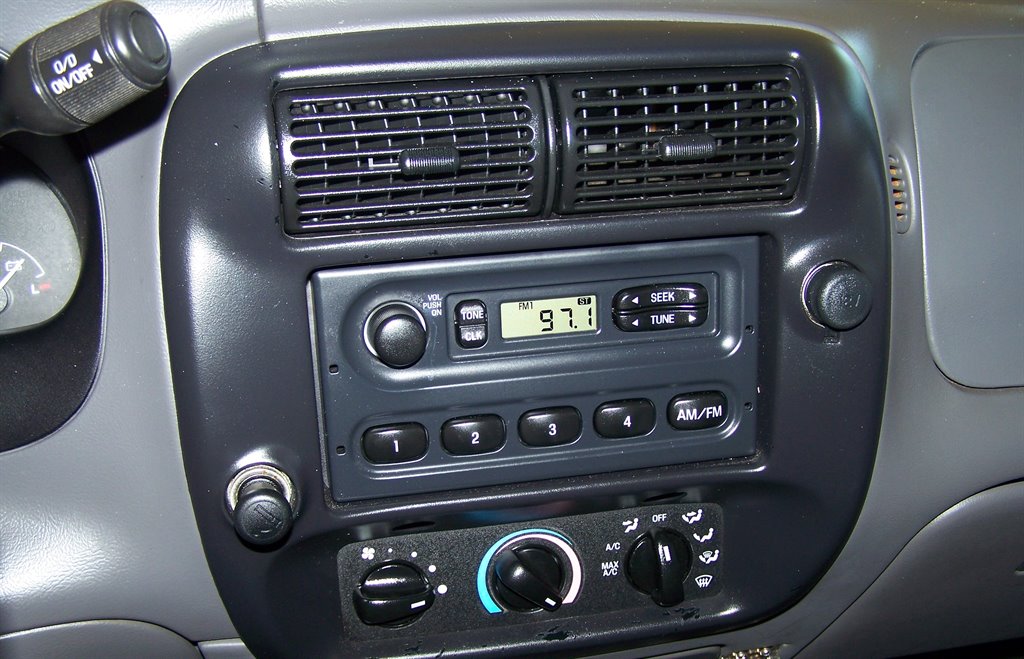 2001 Ford Ranger Edge photo