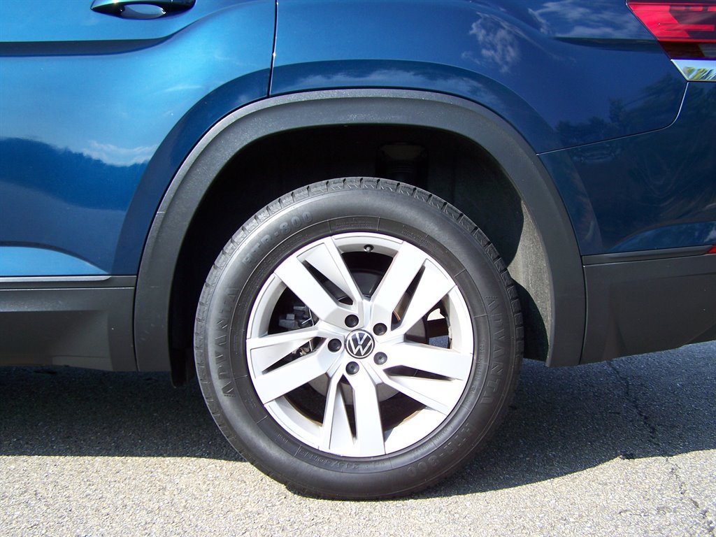 2021 Volkswagen Atlas - $18,890