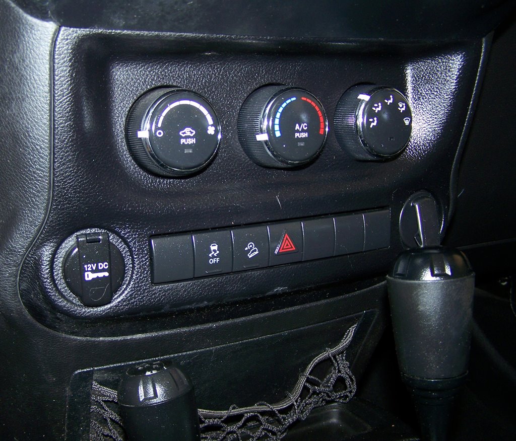 2013 Jeep Wrangler Sport photo