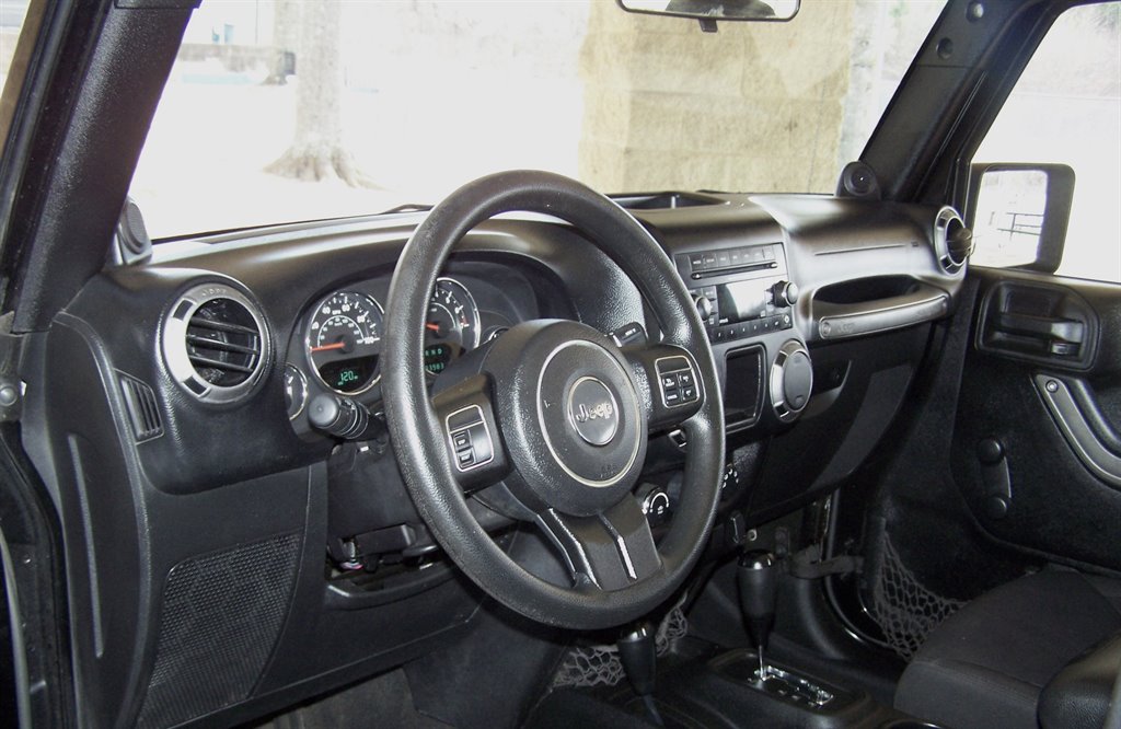 2013 Jeep Wrangler Sport photo