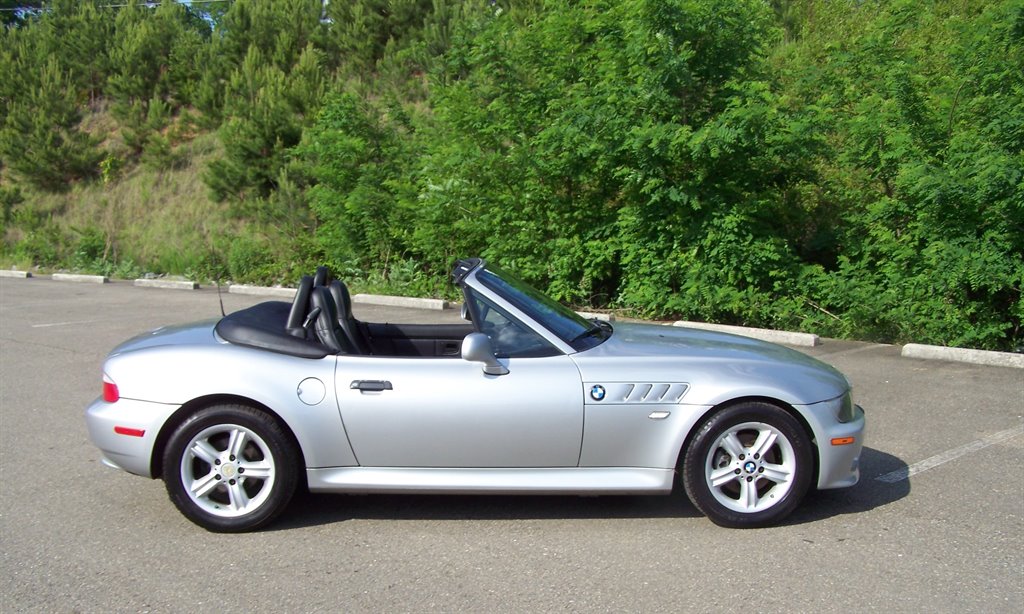 2000 BMW Z3 - $11,890