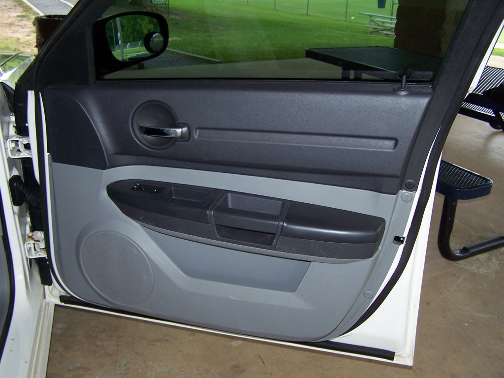 2008 Dodge Magnum - $18,890