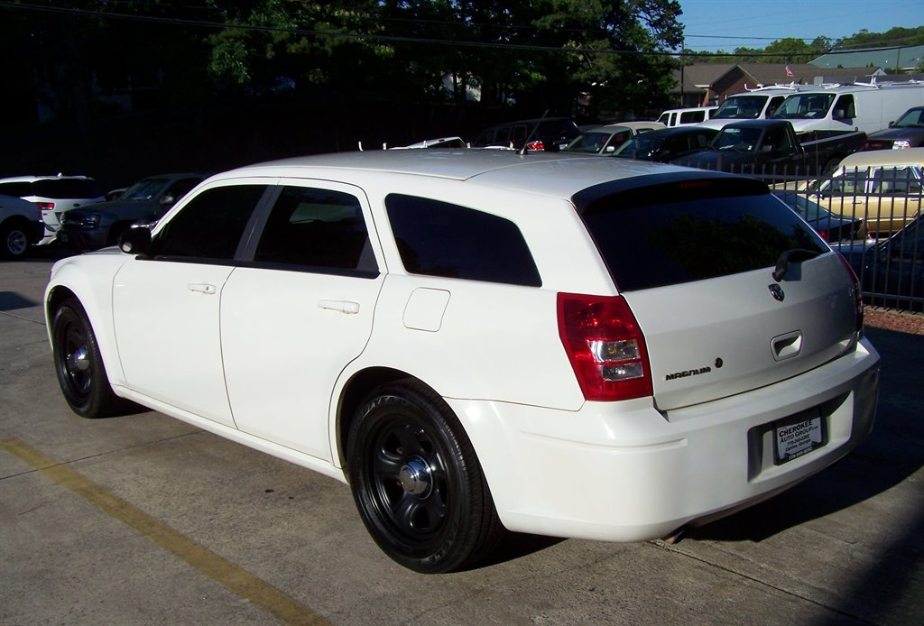 2008 Dodge Magnum - $18,890