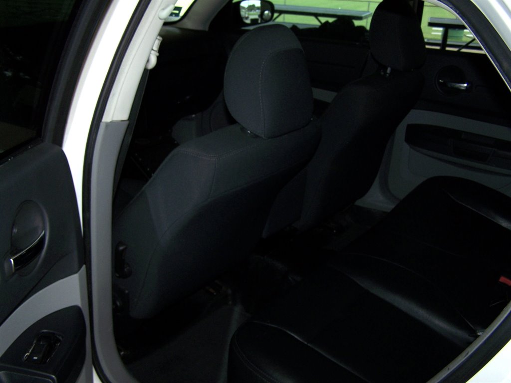 2008 Dodge Magnum - $18,890