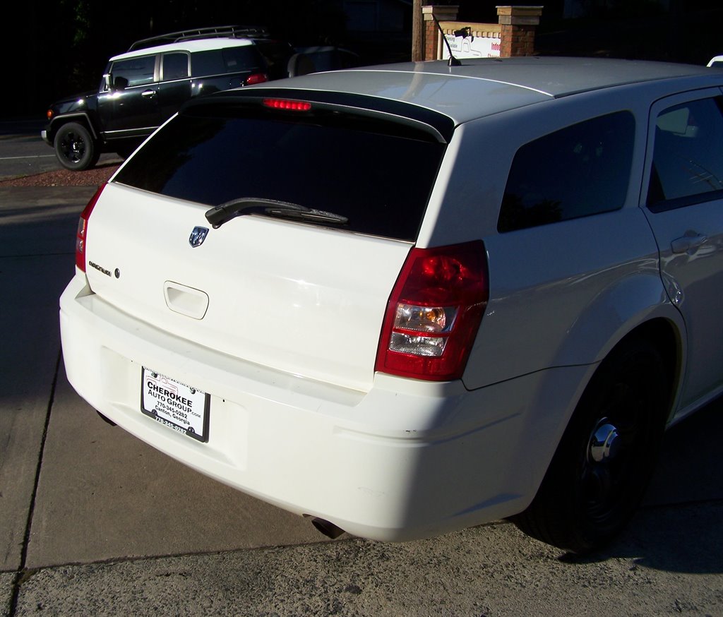 2008 Dodge Magnum - $18,890