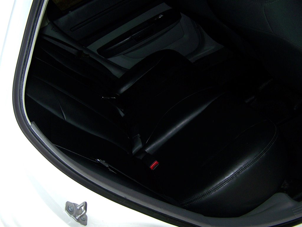 2008 Dodge Magnum - $18,890