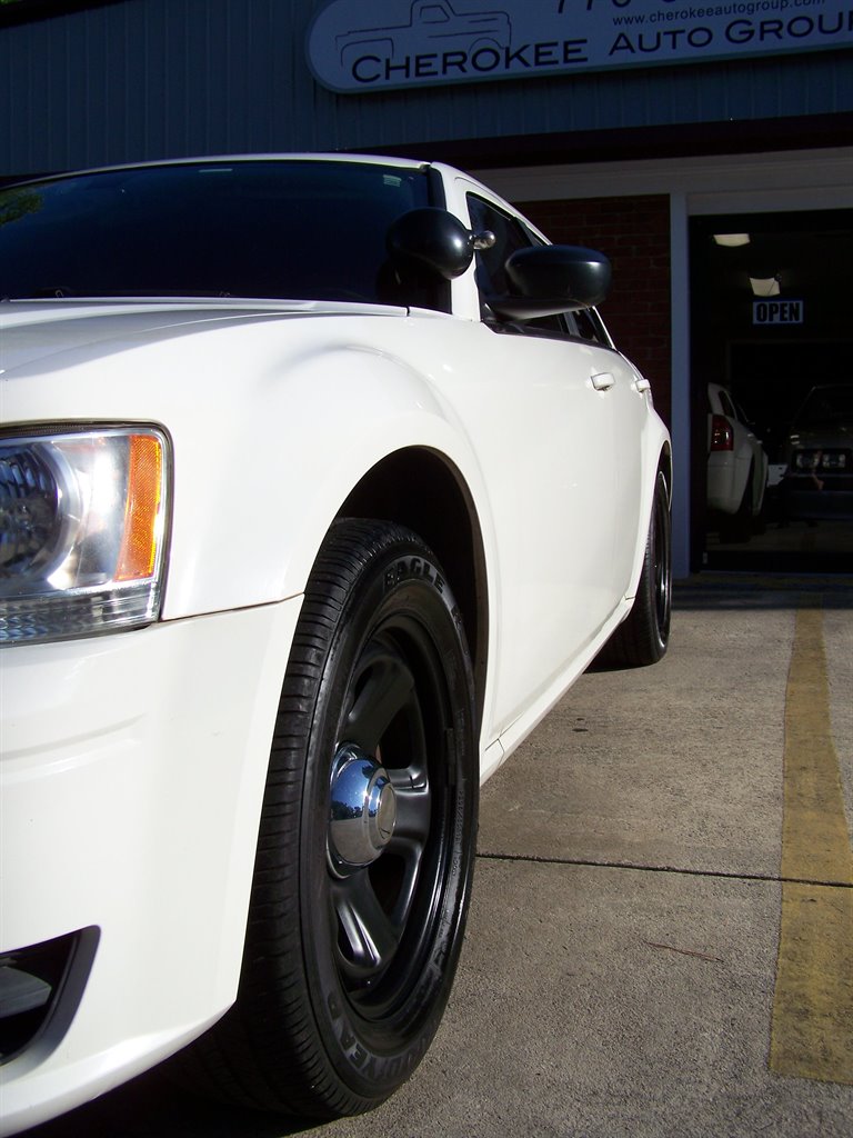 2008 Dodge Magnum - $18,890