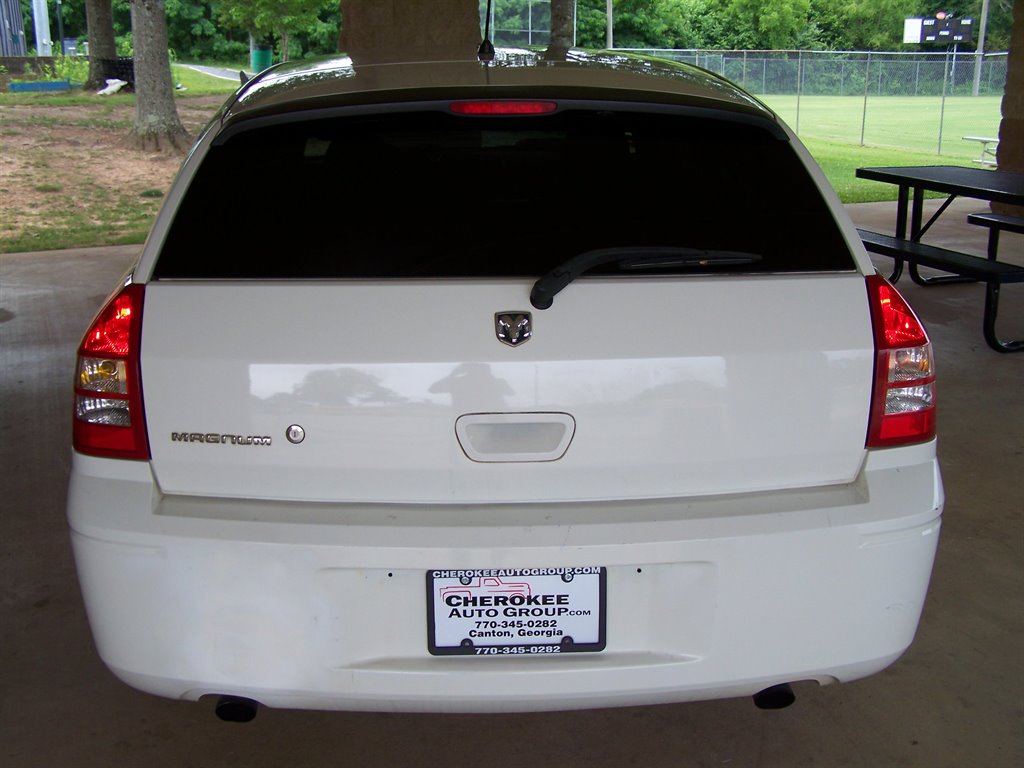 2008 Dodge Magnum - $18,890