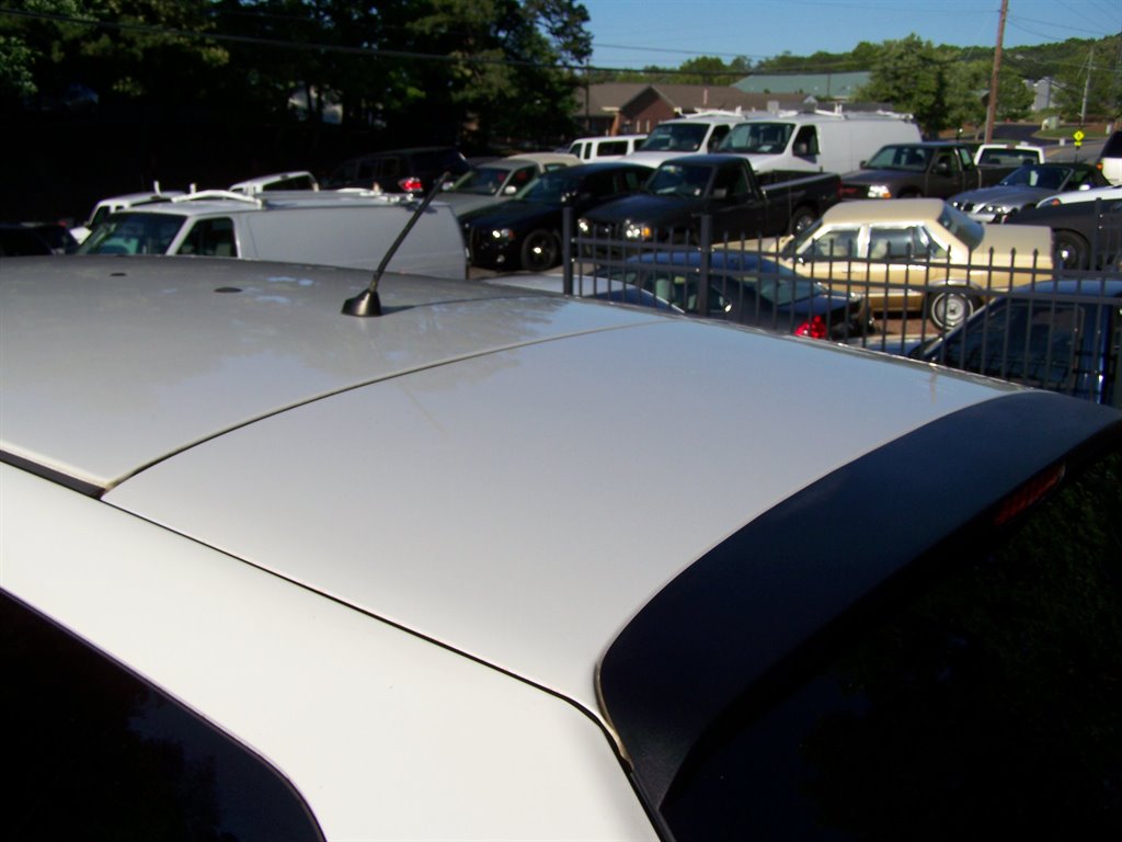 2008 Dodge Magnum - $18,890
