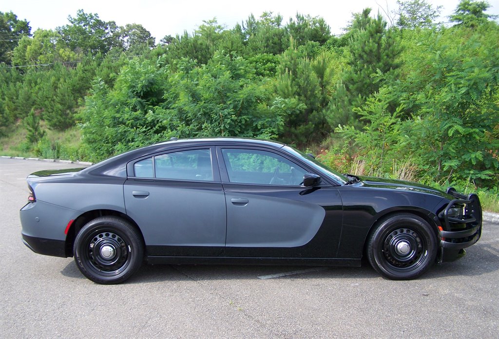 2019 Dodge Charger - $22,890