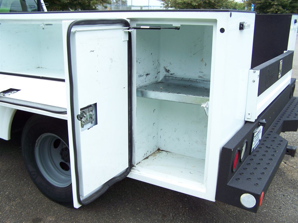 2003 Ford F-350 - $24,890