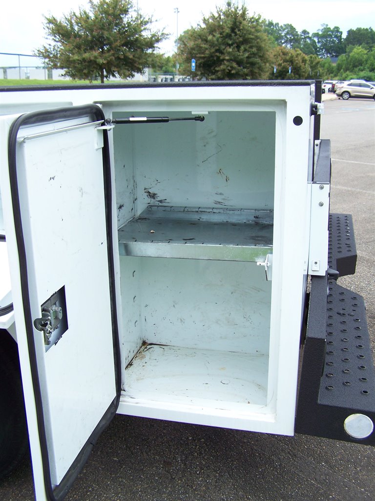 2003 Ford F-350 - $24,890