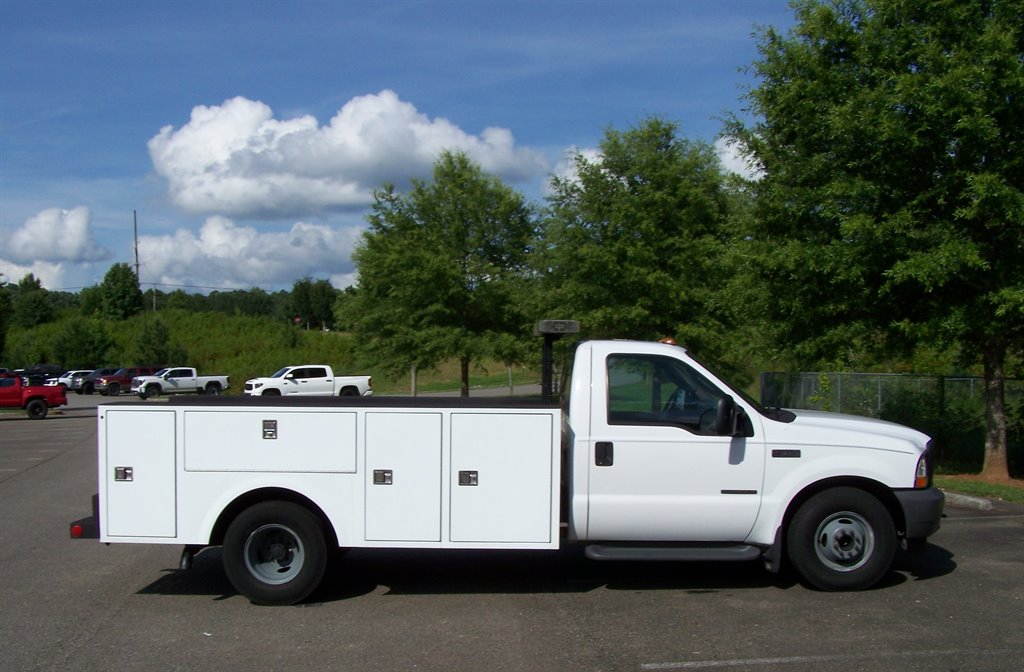 2003 Ford F-350 - $24,890