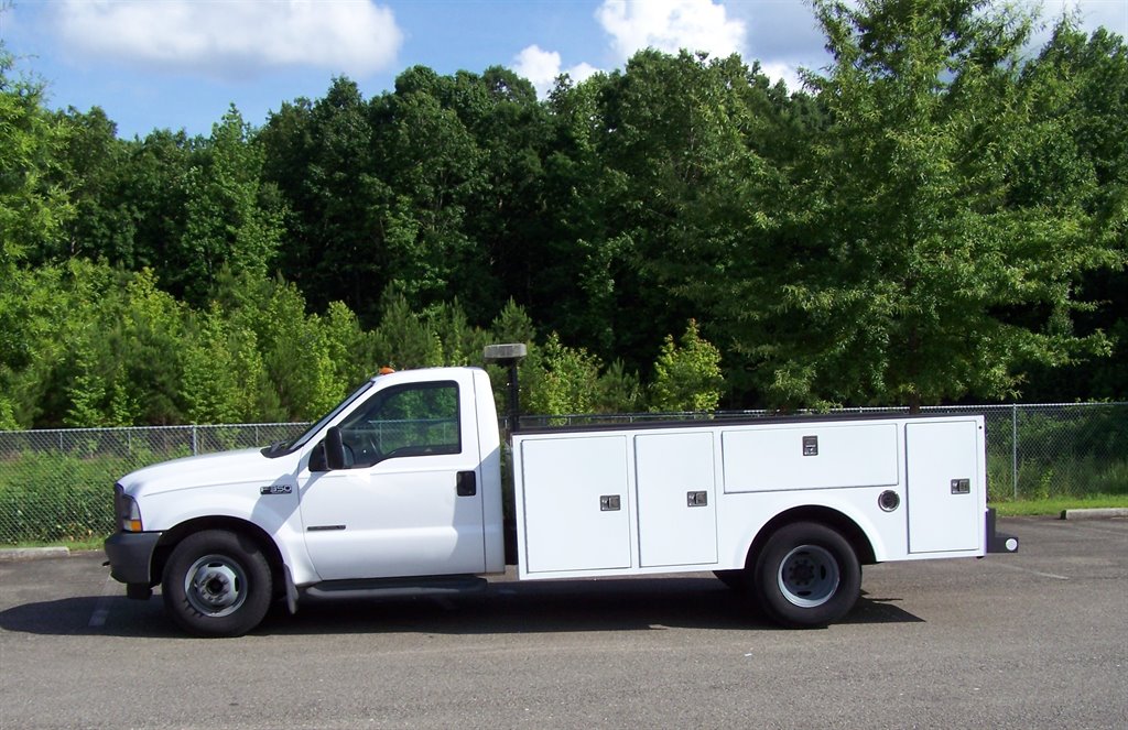 2003 Ford F-350 - $24,890