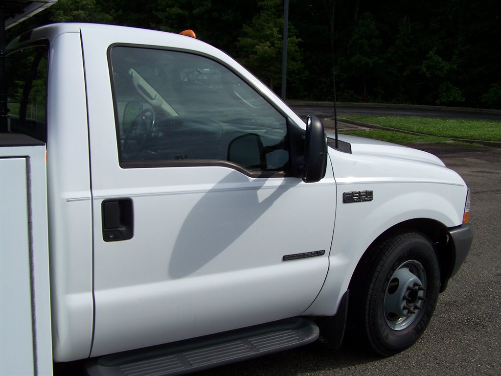 2003 Ford F-350 - $24,890
