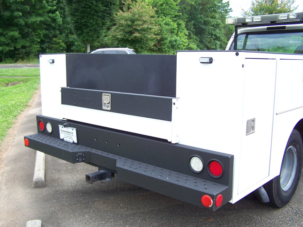 2003 Ford F-350 - $24,890