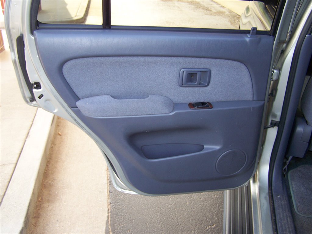 2000 Toyota 4Runner - $13,890