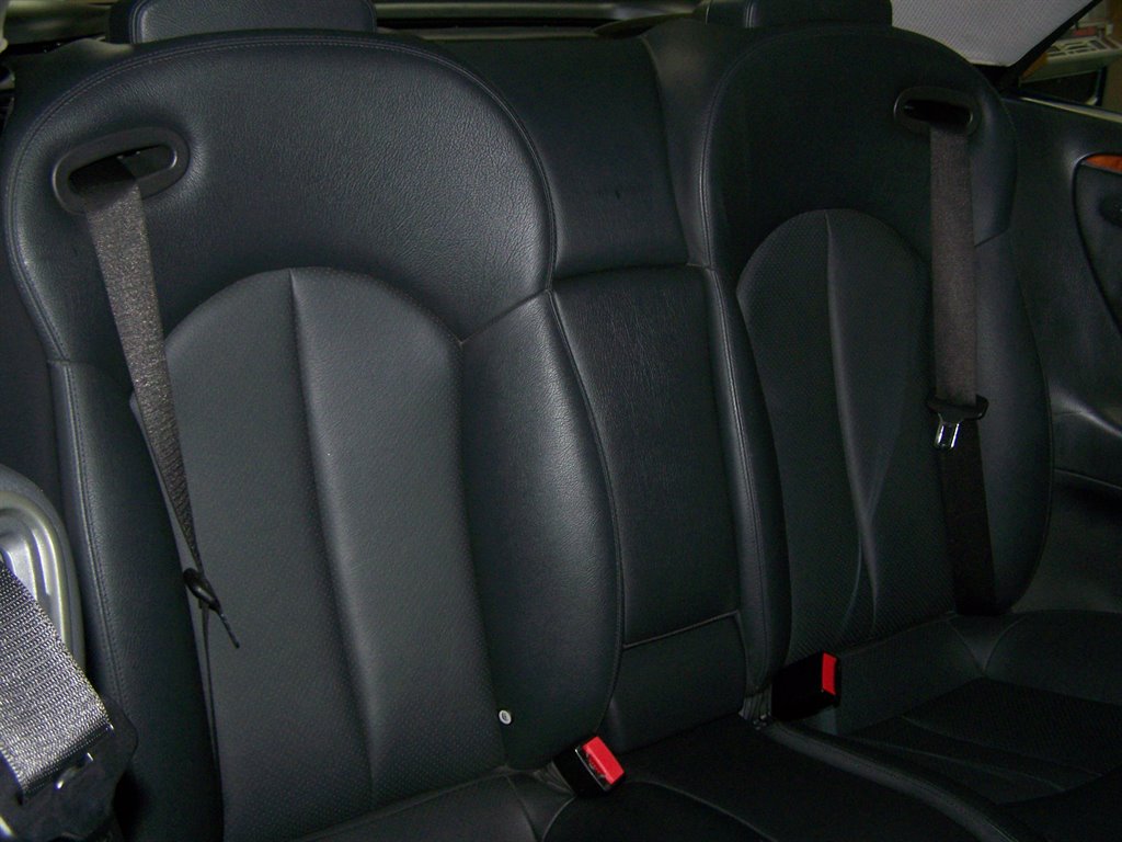2005 Mercedes-Benz CLK-Class - $10,990