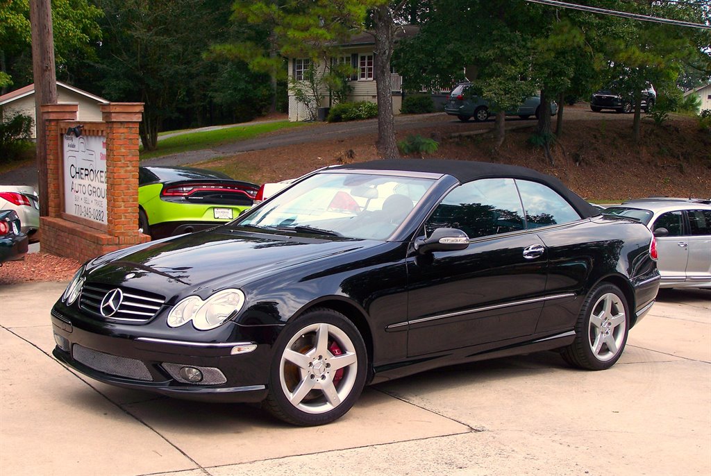 2005 Mercedes-Benz CLK-Class - $10,990