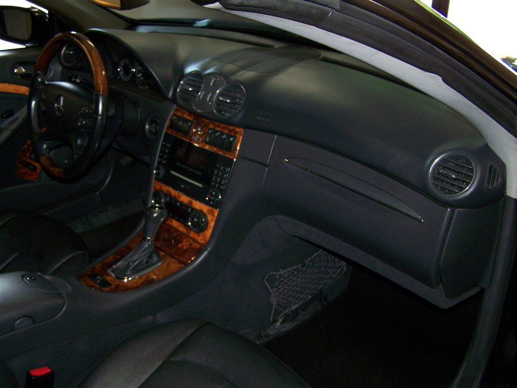 2005 Mercedes-Benz CLK-Class - $10,990