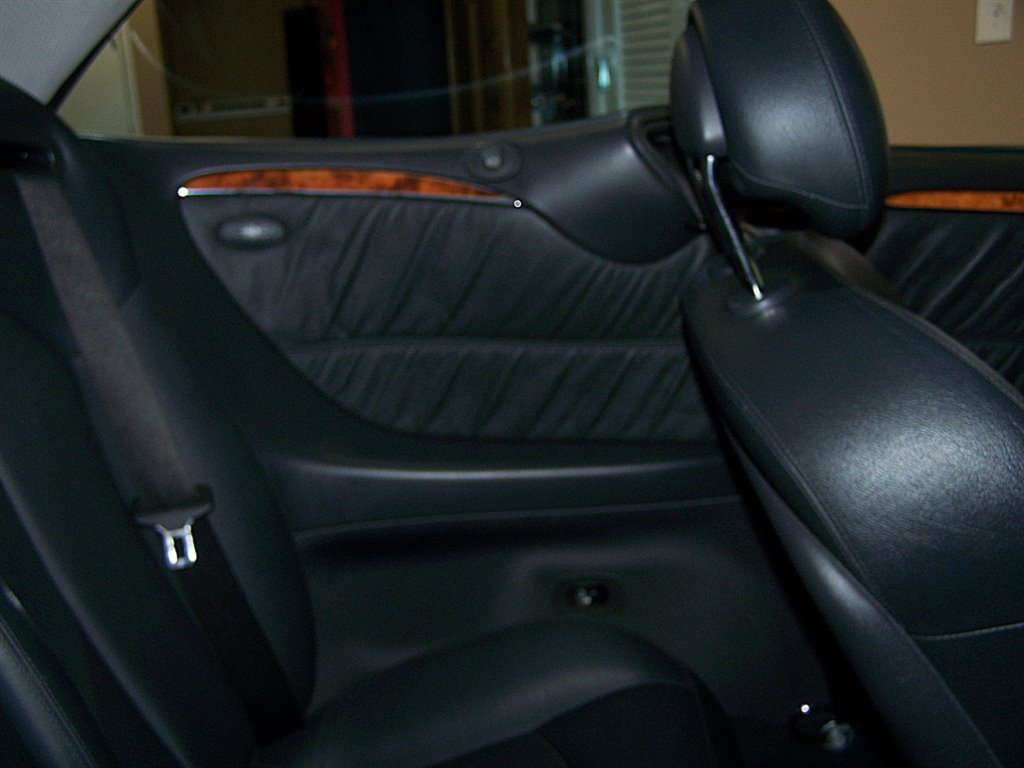 2005 Mercedes-Benz CLK-Class - $10,990